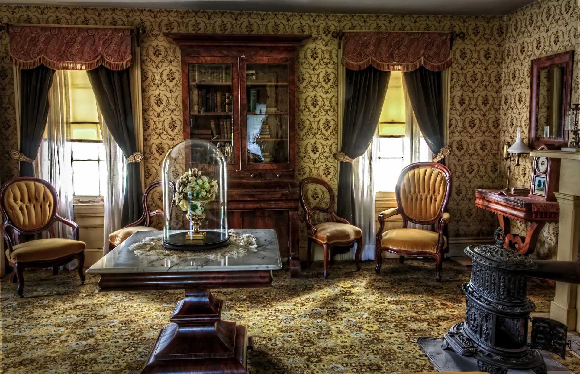 Glamoratti Interiors