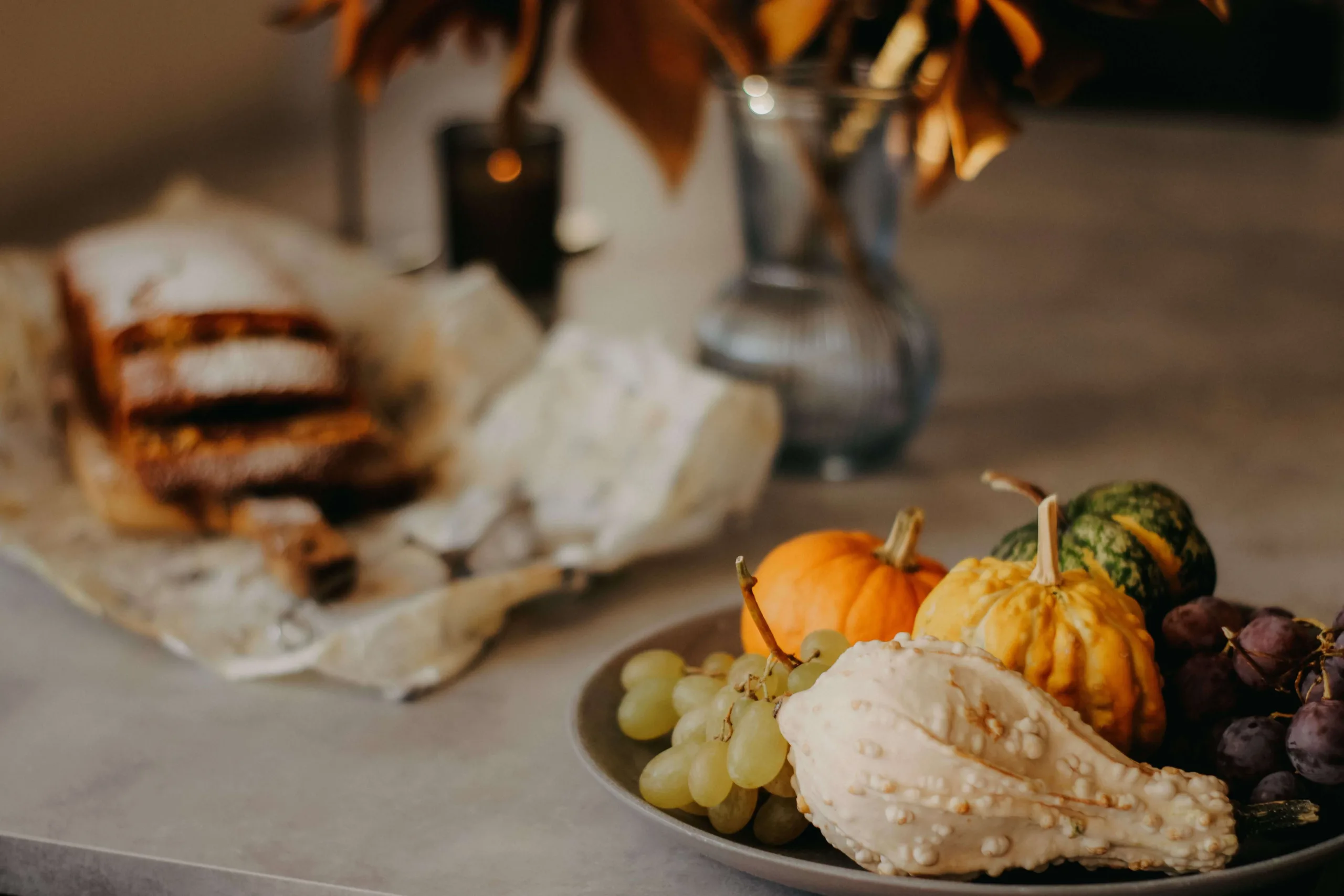 aesthetic Thanksgiving table settings